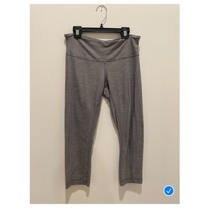 LULU LEMON capri leggings